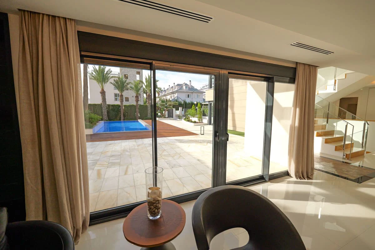 Villa for sale in Torrevieja