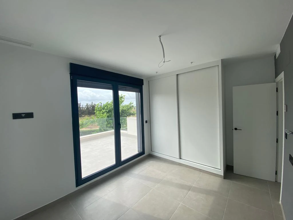 Villa for sale in Los Alcázares