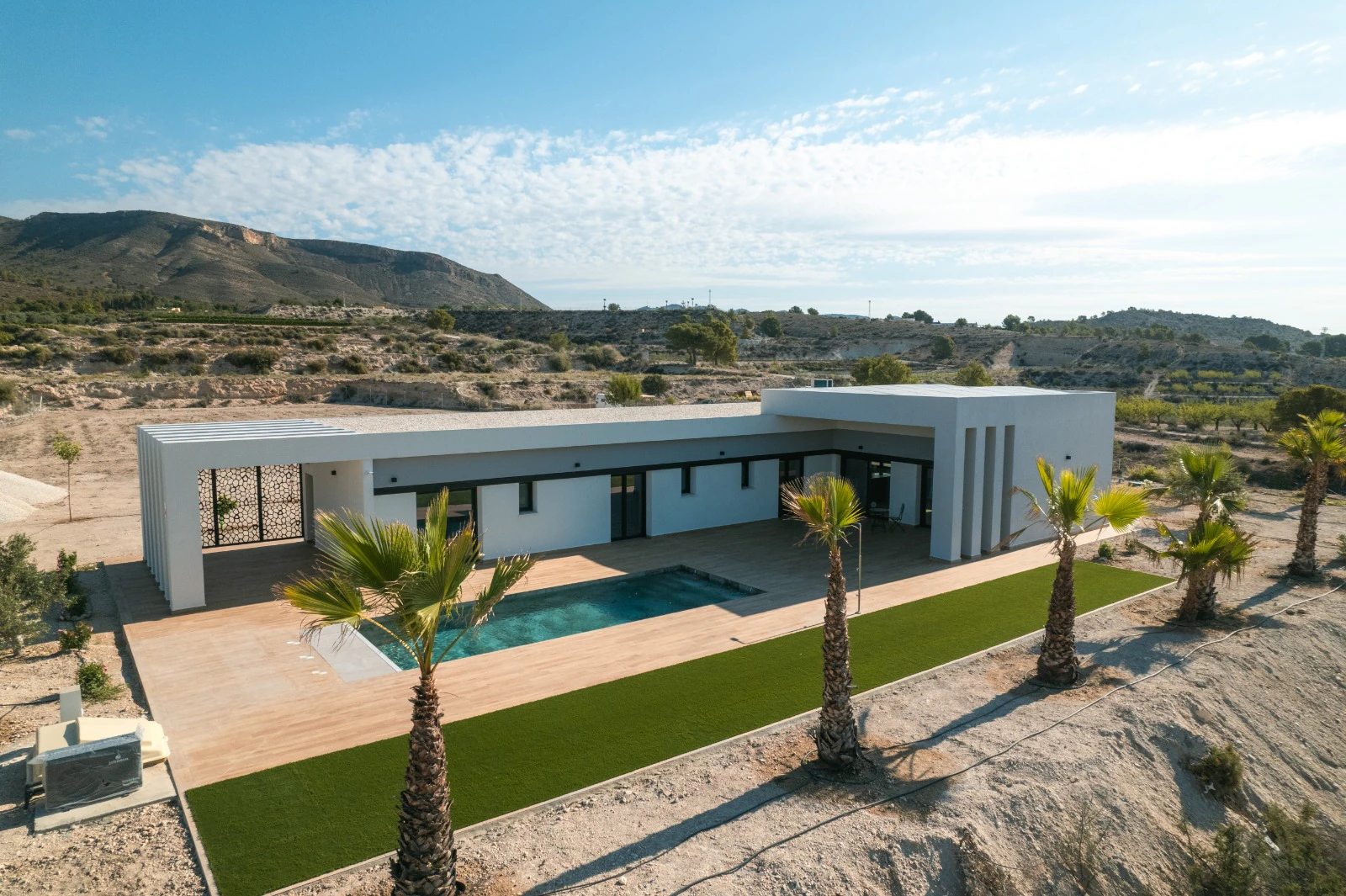 Villa for sale in Pinoso