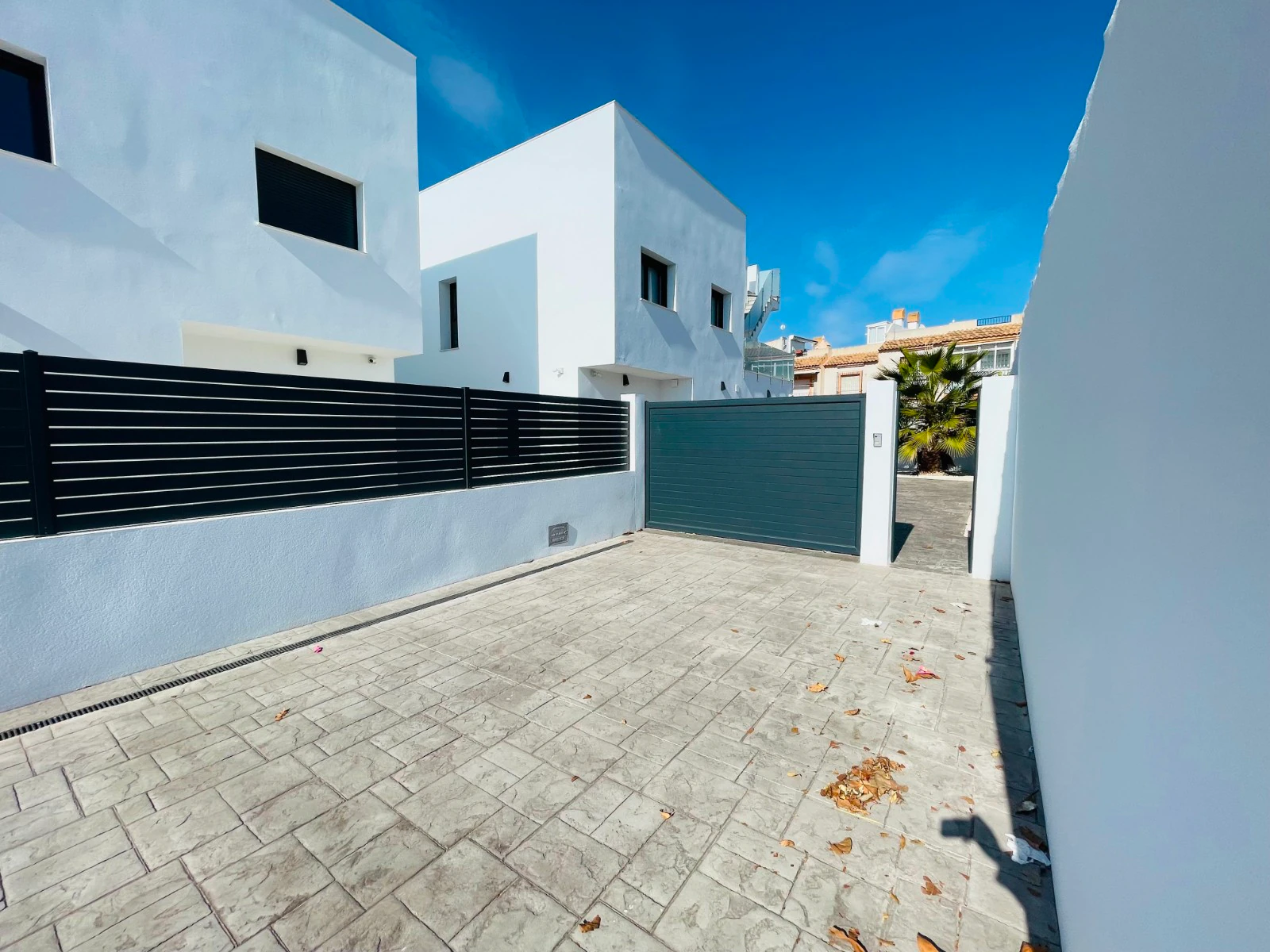 Villa for sale in Torrevieja