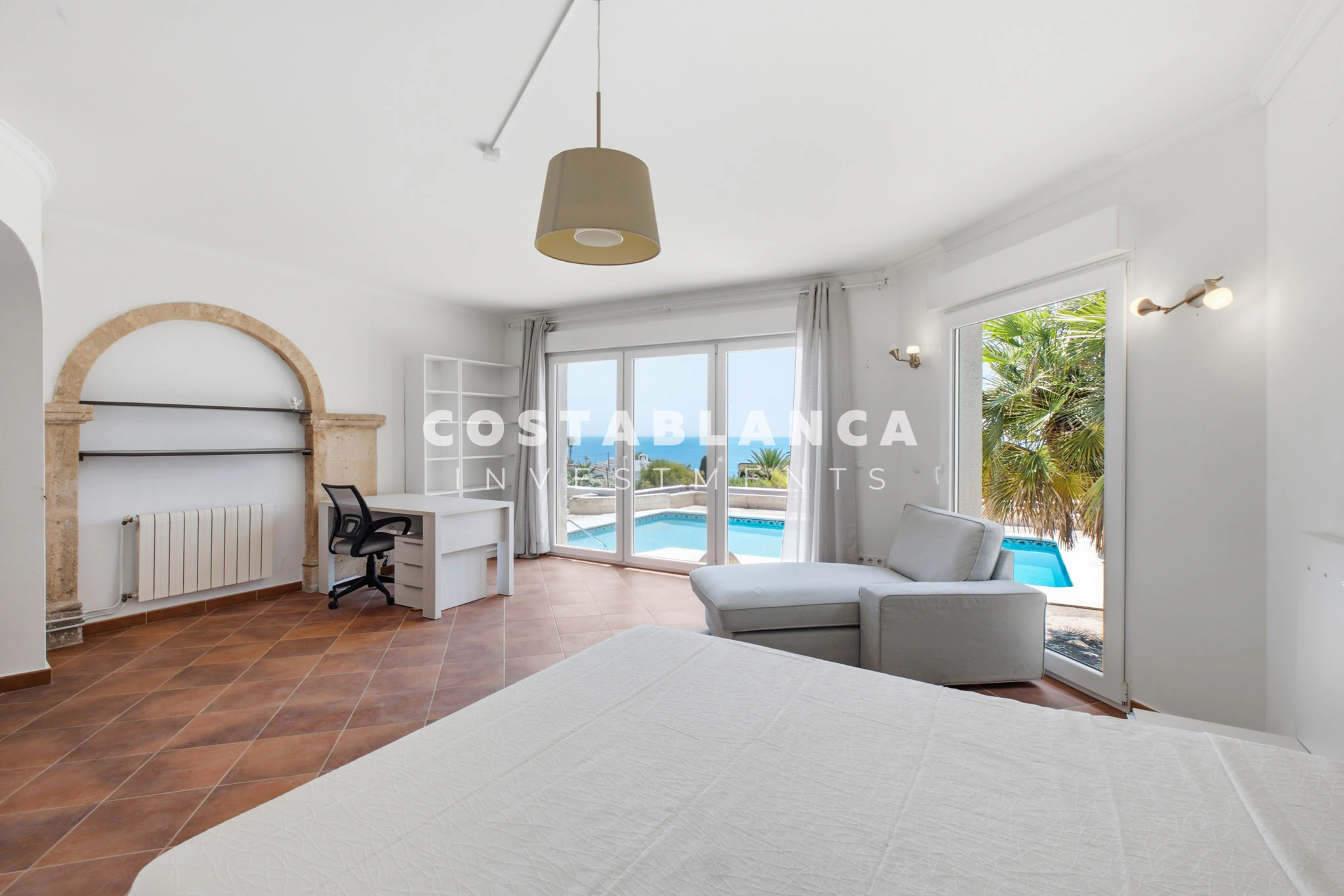 Mediterranean Style Villa 500 Metres from the Beach in Calpe