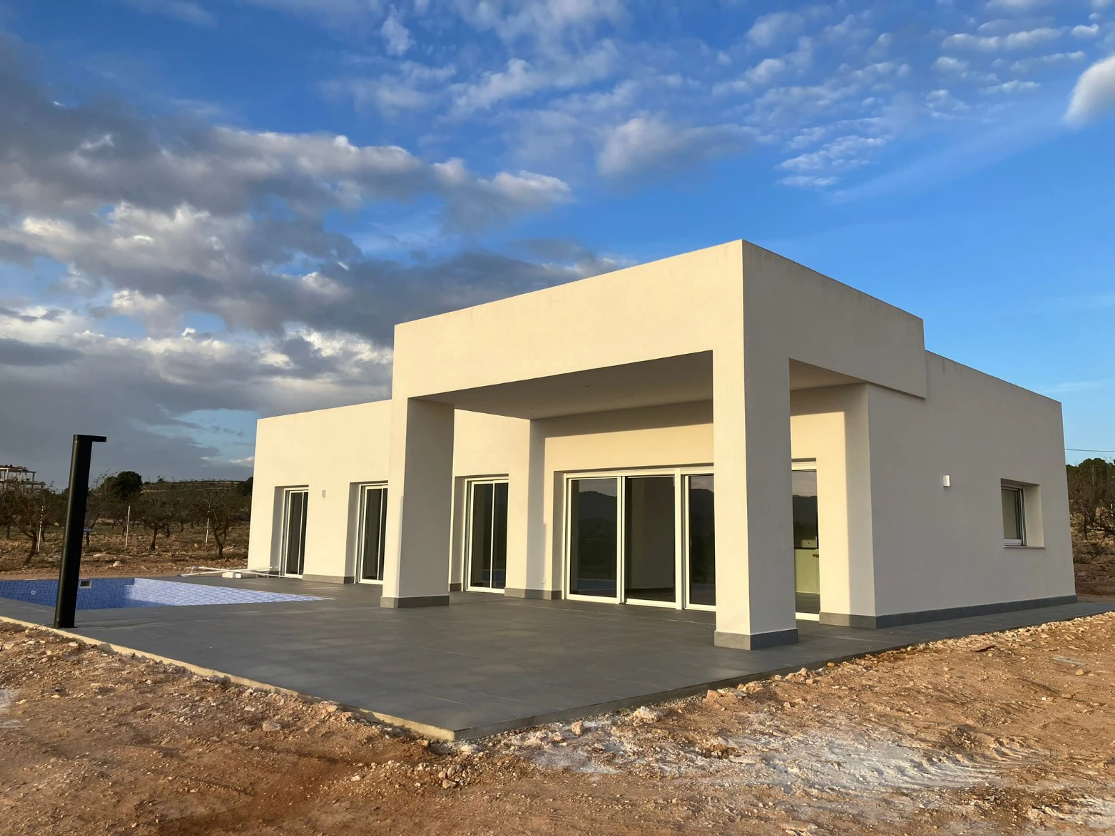 Villa for sale in Pinoso