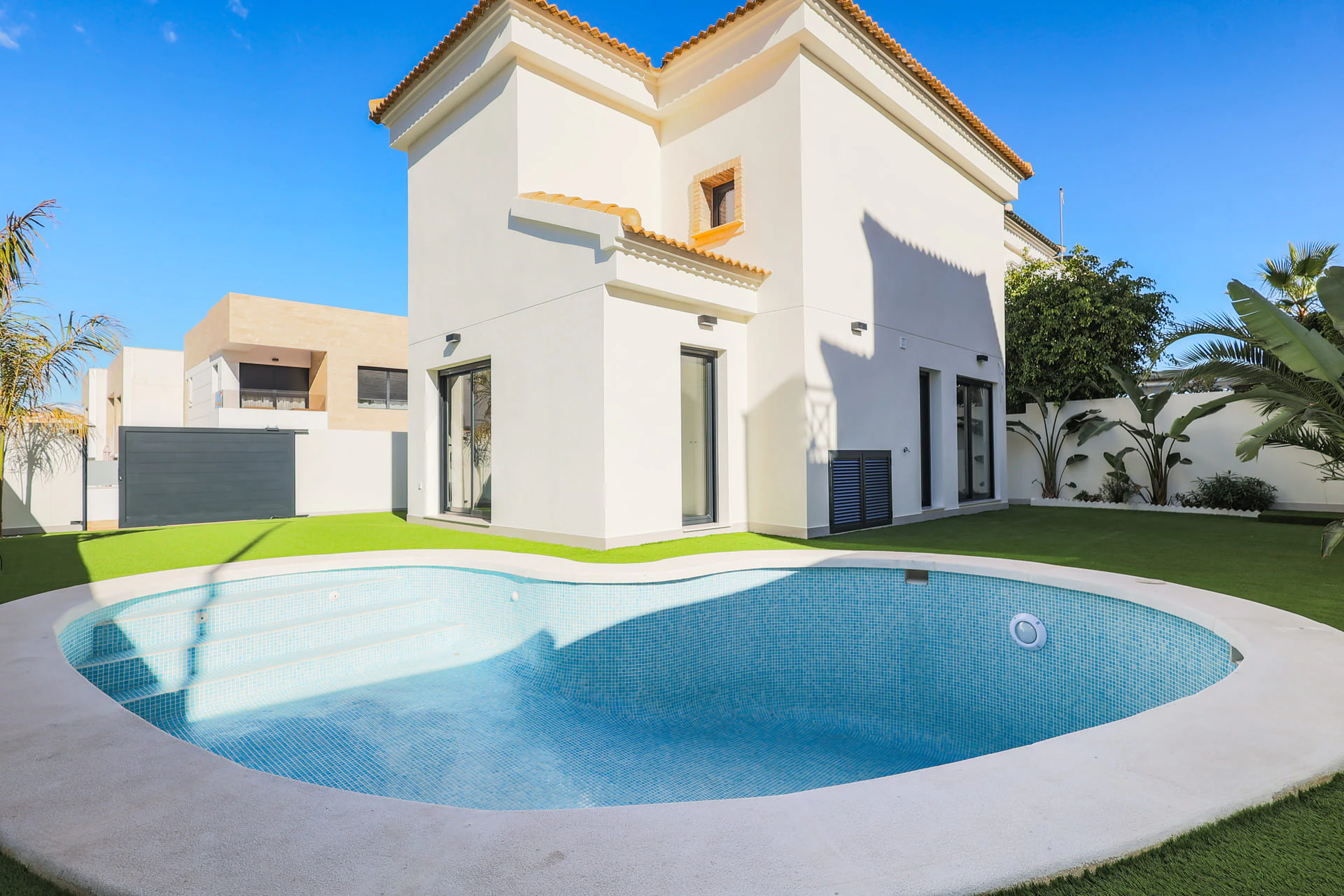 Villa for sale in Orihuela Costa