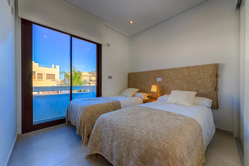 Villa for sale in Pilar De La Horadada