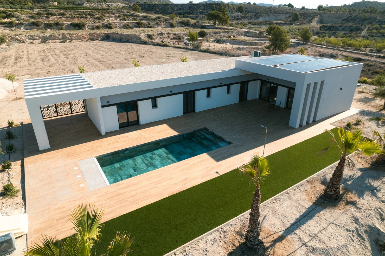 Villa for sale in Pinoso