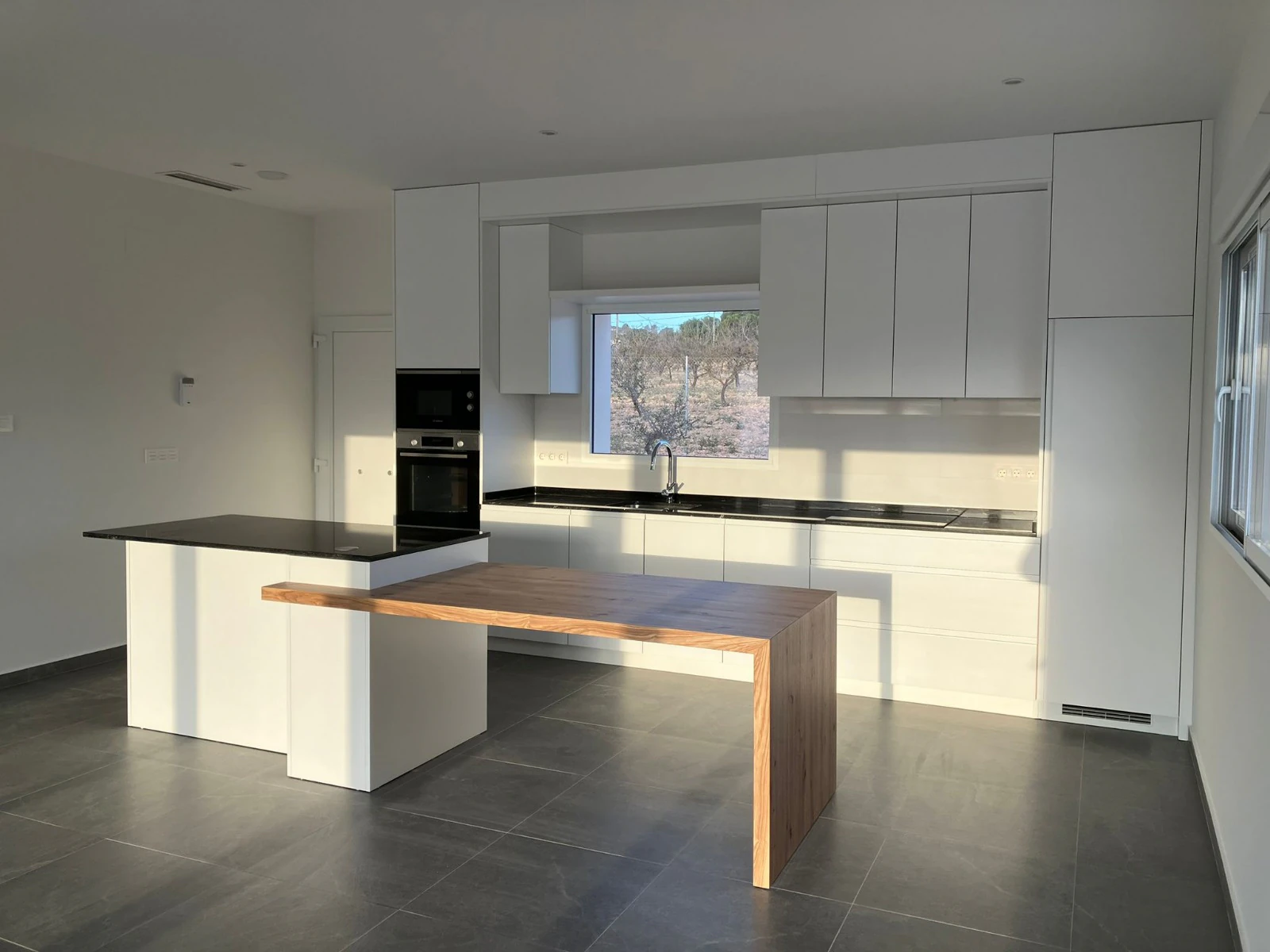 Villa for sale in Pinoso