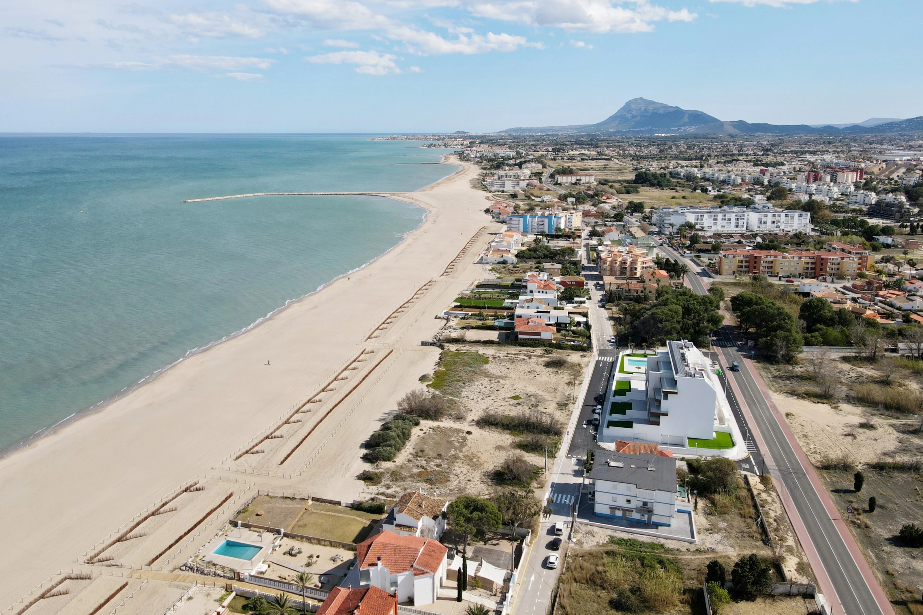 Living in Las Marinas: a complete guide to one of the most sought-after areas in Dénia