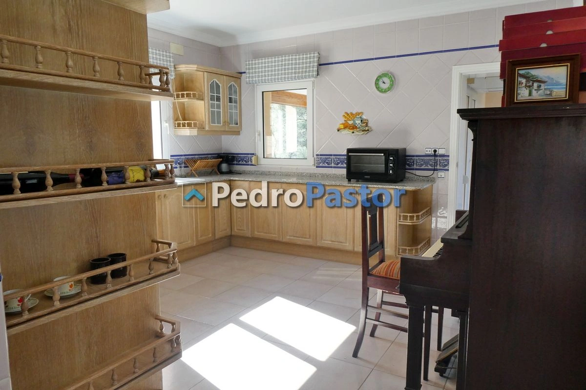 CH067 - Chalet independiente de 6 dormitorios en La Sella - Pedreguer