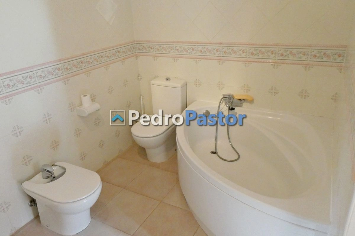 CH067 - Chalet independiente de 6 dormitorios en La Sella - Pedreguer