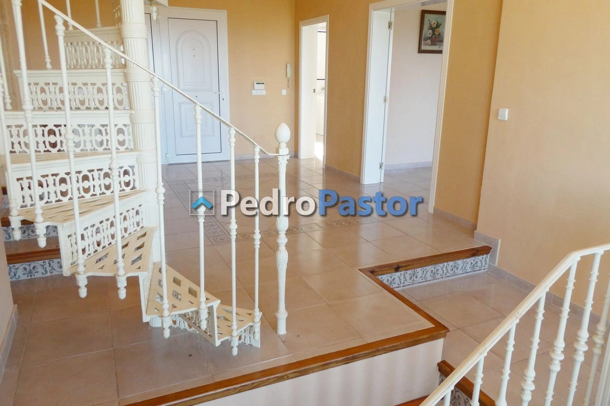 CH067 - Chalet independiente de 6 dormitorios en La Sella - Pedreguer