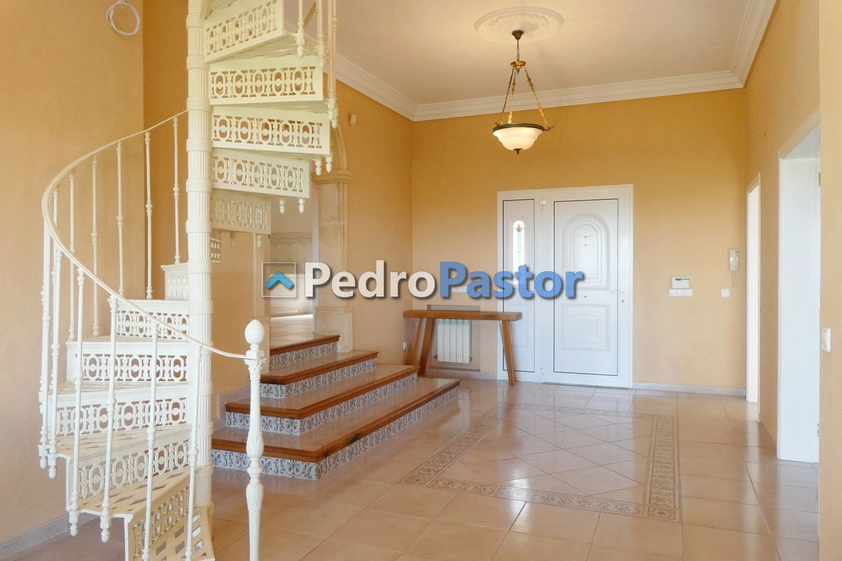 CH067 - Chalet independiente de 6 dormitorios en La Sella - Pedreguer