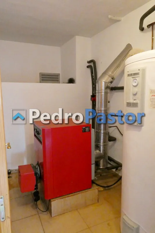 CH067 - Chalet independiente de 6 dormitorios en La Sella - Pedreguer