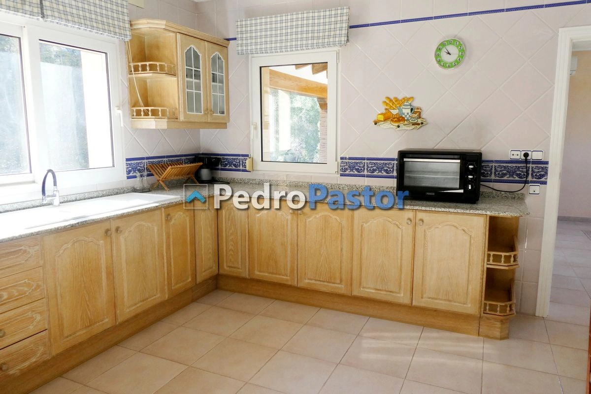 CH067 - Chalet independiente de 6 dormitorios en La Sella - Pedreguer