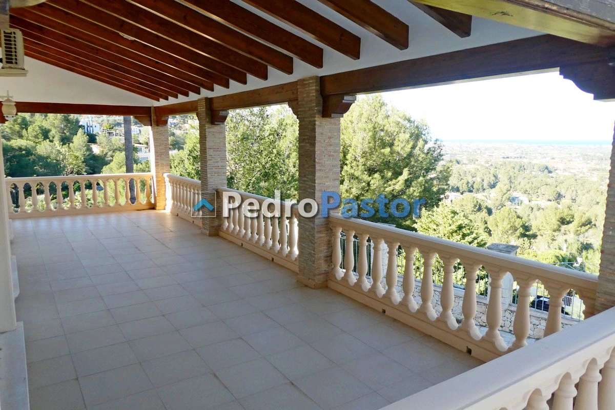 CH067 - Chalet independiente de 6 dormitorios en La Sella - Pedreguer