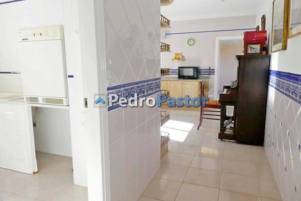 CH067 - Chalet independiente de 6 dormitorios en La Sella - Pedreguer