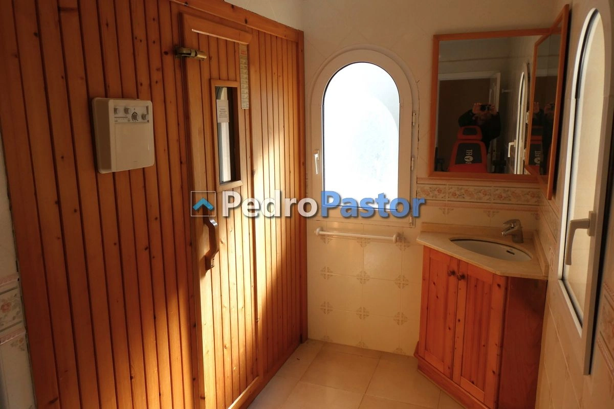 CH067 - Chalet independiente de 6 dormitorios en La Sella - Pedreguer
