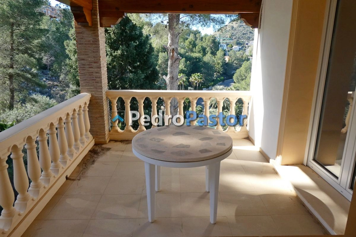 CH067 - Chalet independiente de 6 dormitorios en La Sella - Pedreguer