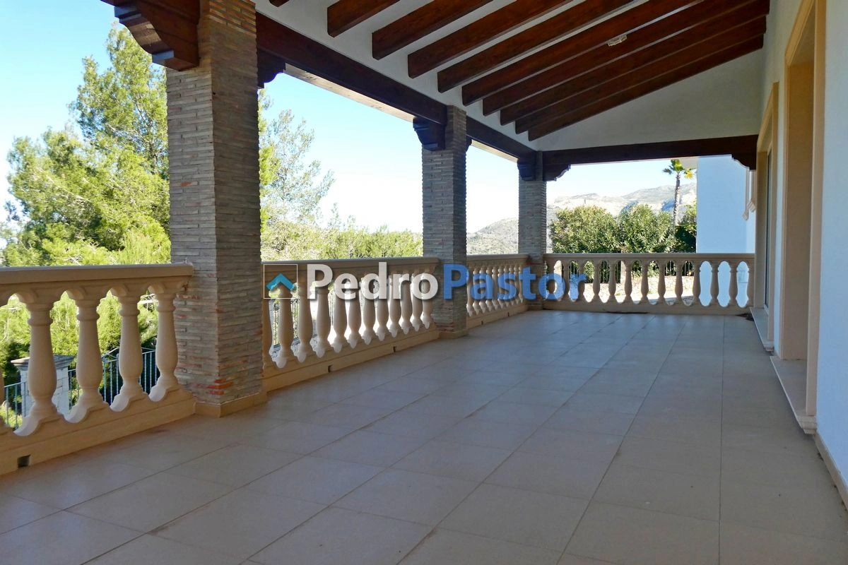 CH067 - Chalet independiente de 6 dormitorios en La Sella - Pedreguer