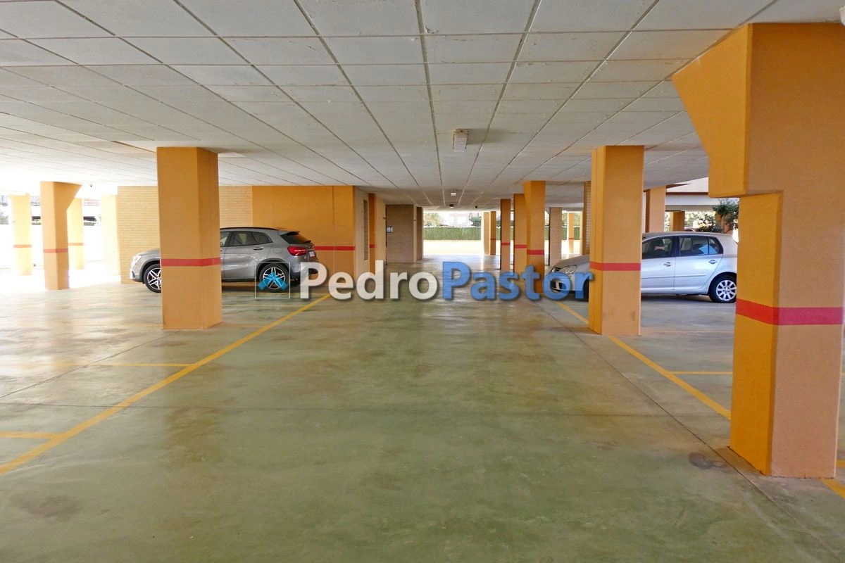 Apartamento 3 dormitorios en 1ª línea de playa en Las Marinas