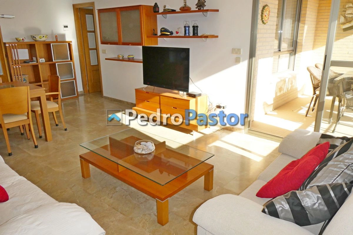 Apartamento 3 dormitorios en 1ª línea de playa en Las Marinas