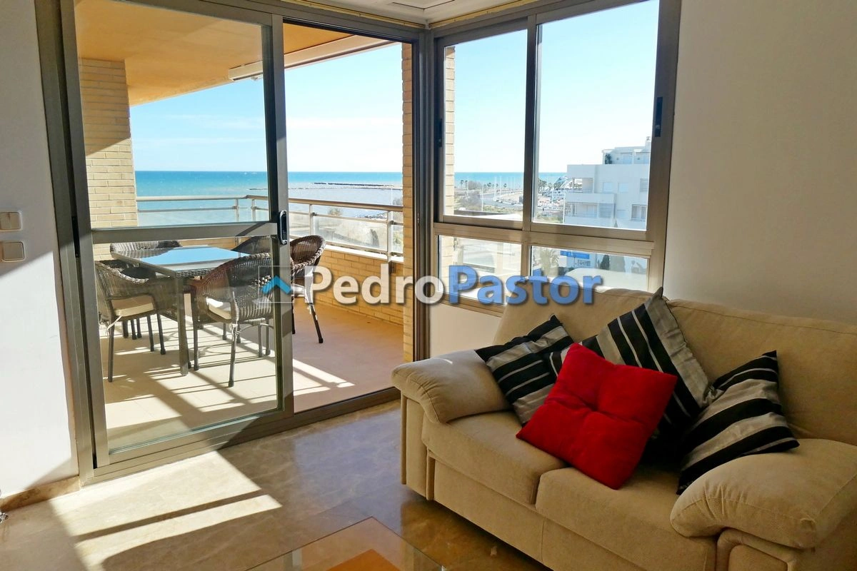 Apartamento 3 dormitorios en 1ª línea de playa en Las Marinas