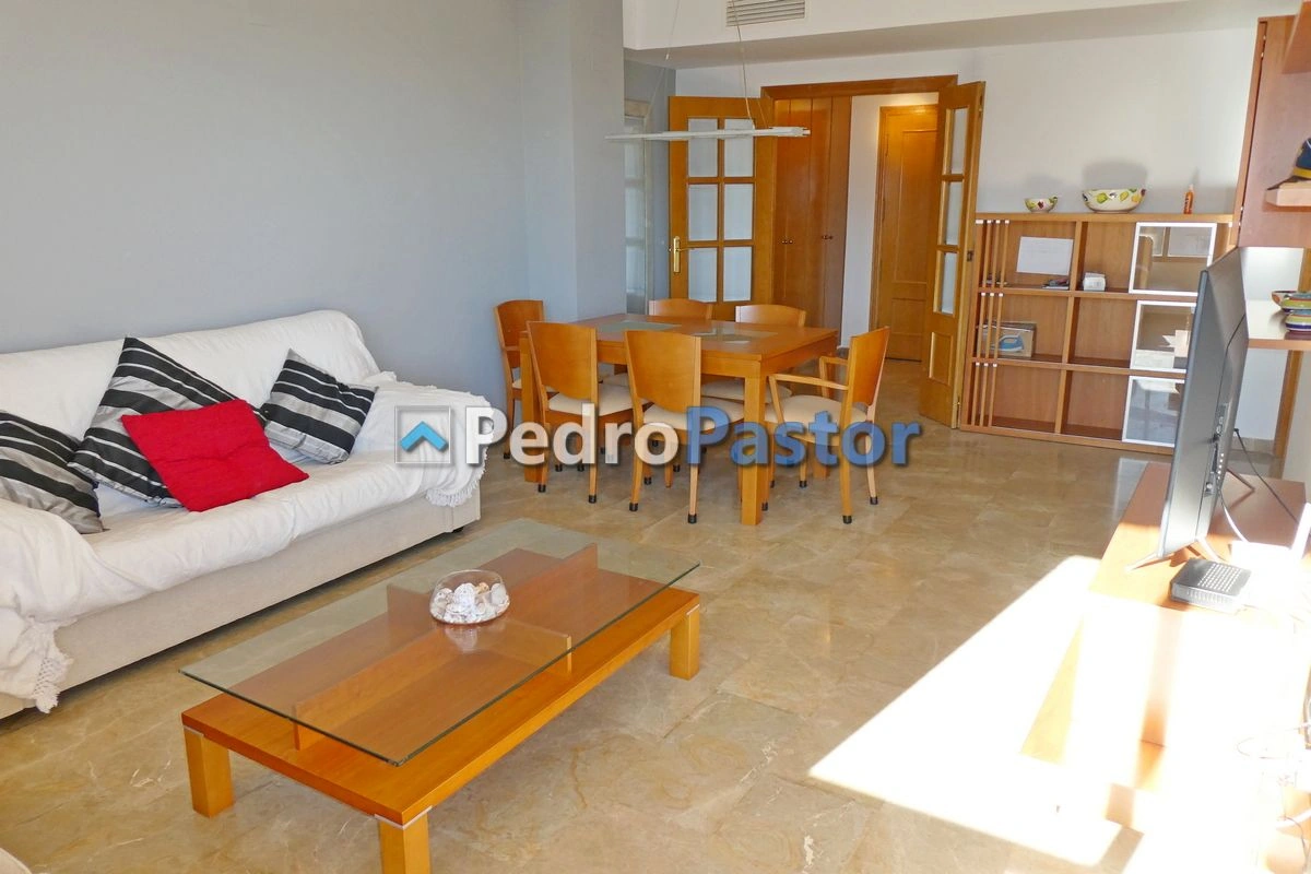 Apartamento 3 dormitorios en 1ª línea de playa en Las Marinas