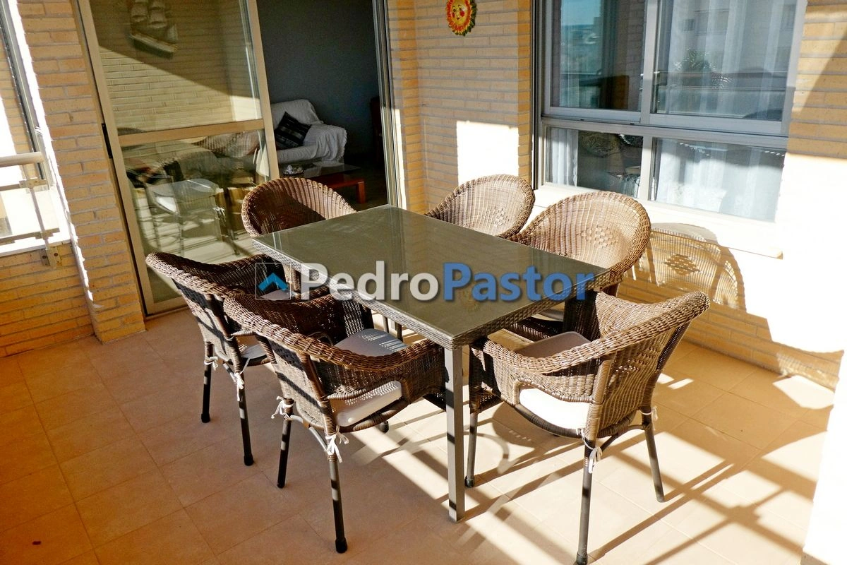 Apartamento 3 dormitorios en 1ª línea de playa en Las Marinas