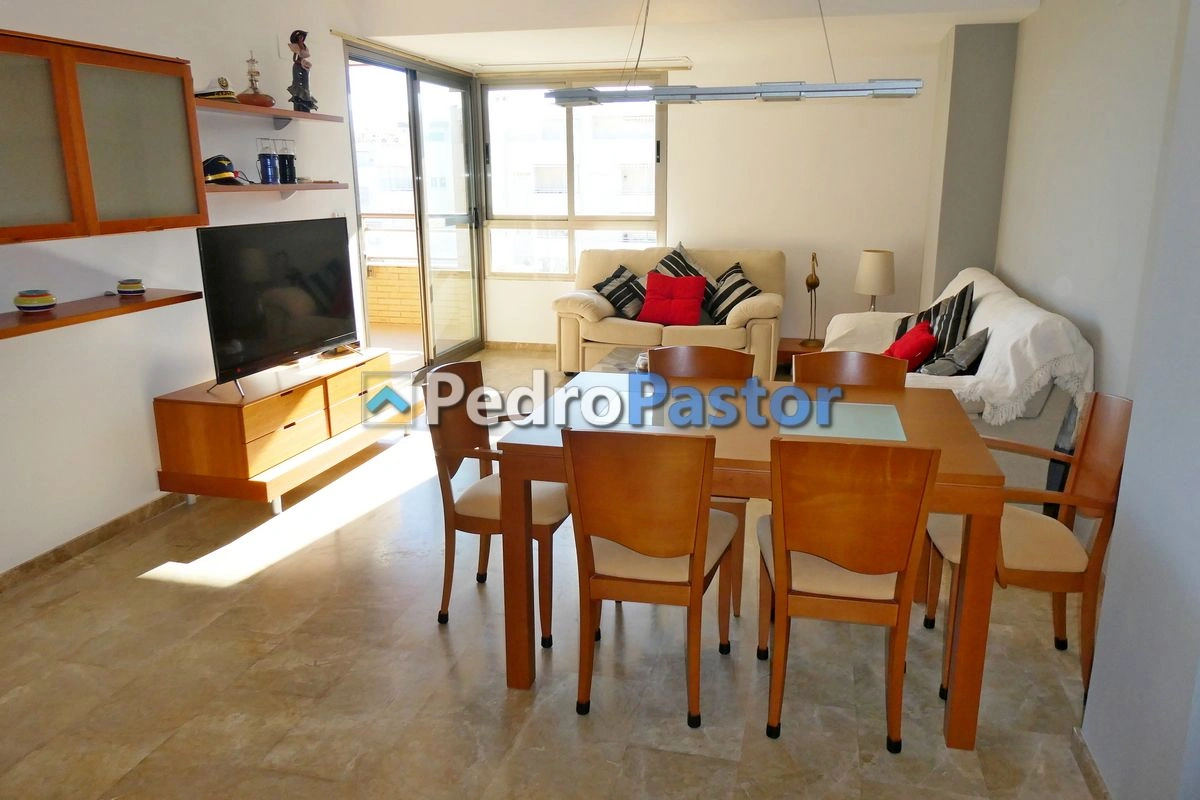 Apartamento 3 dormitorios en 1ª línea de playa en Las Marinas
