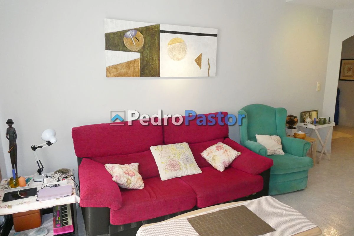 Apartamento de 3 dormitorios en 1ª línea de playa en el km 4 de Las Marinas en Dénia.