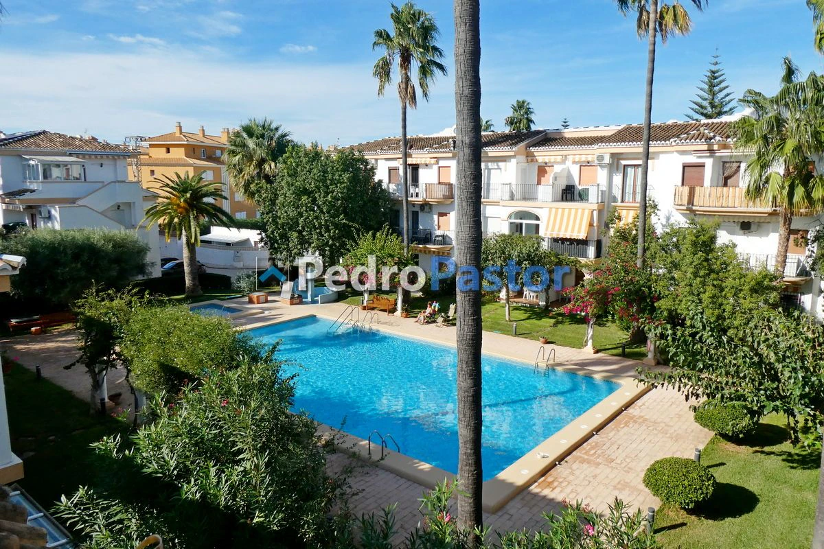 AT054 - Exclusivo ático dúplex de 4 dormitorios en Las Marinas, Dénia