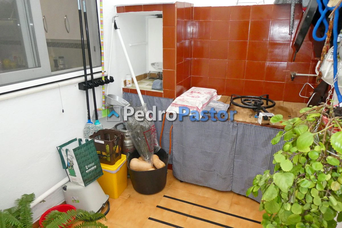 CH075 - Casa de 4 dormitorios en el casco urbano de Dénia