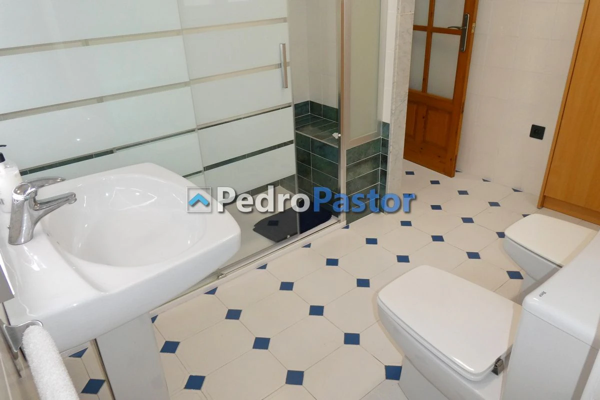 CH075 - Casa de 4 dormitorios en el casco urbano de Dénia