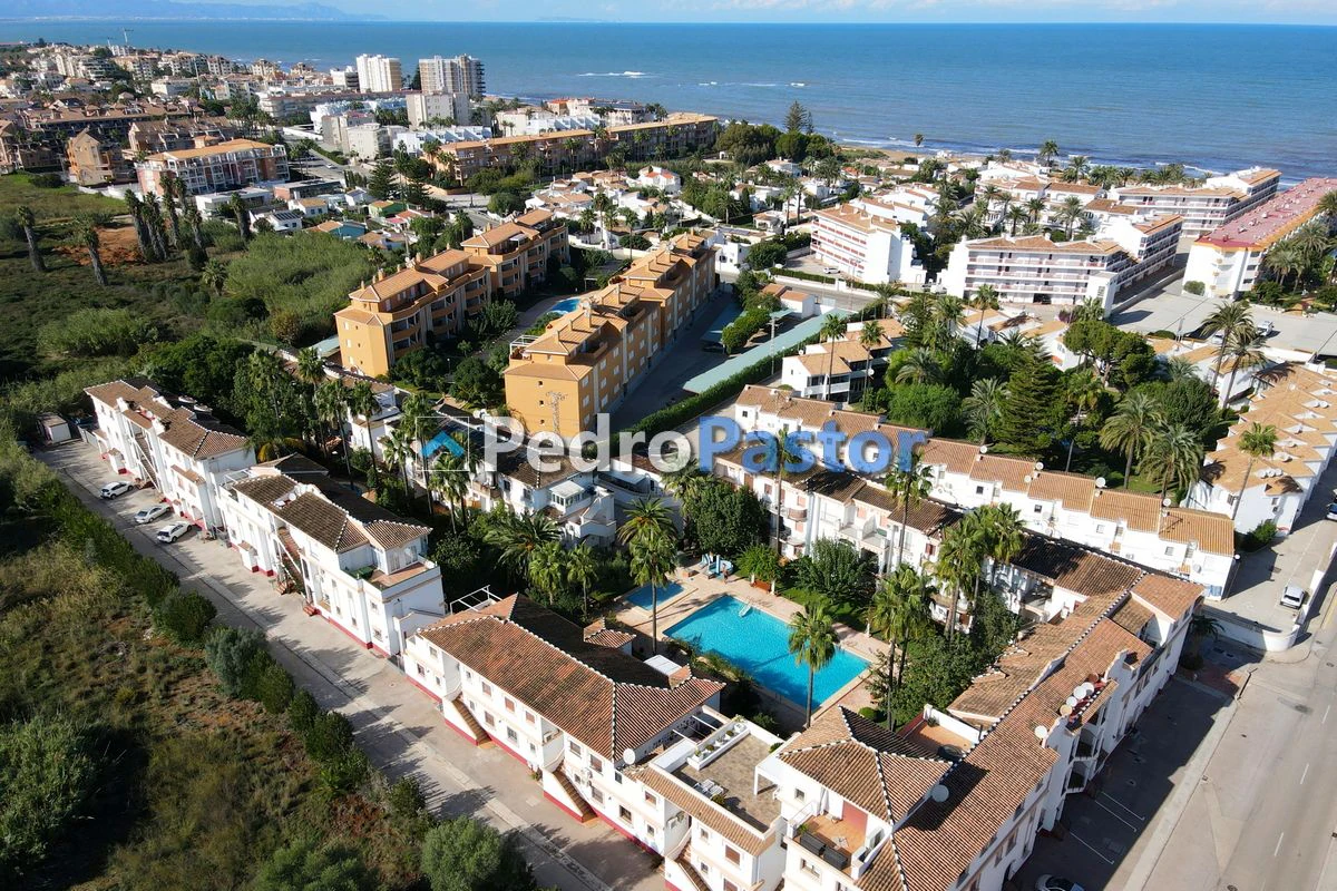 AT054 - Exclusivo ático dúplex de 4 dormitorios en Las Marinas, Dénia