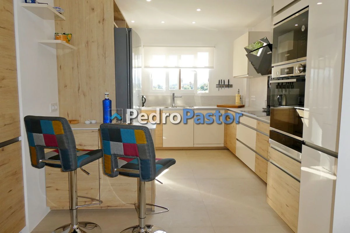 AT054 - Exclusivo ático dúplex de 4 dormitorios en Las Marinas, Dénia