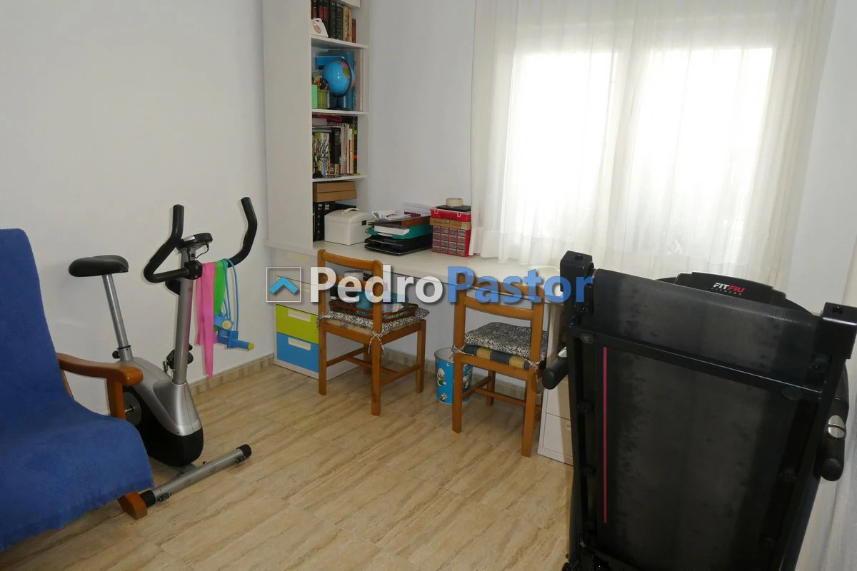 CH075 - Casa de 4 dormitorios en el casco urbano de Dénia