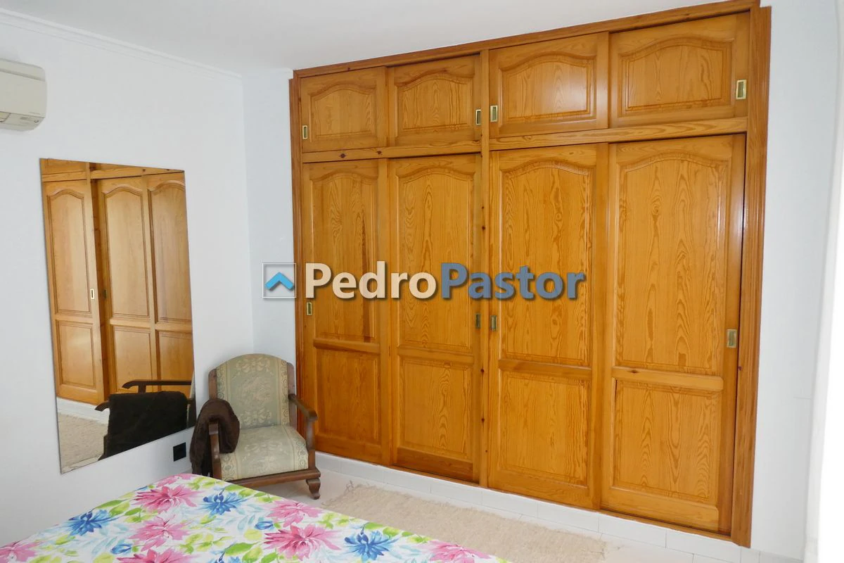 CH075 - Casa de 4 dormitorios en el casco urbano de Dénia