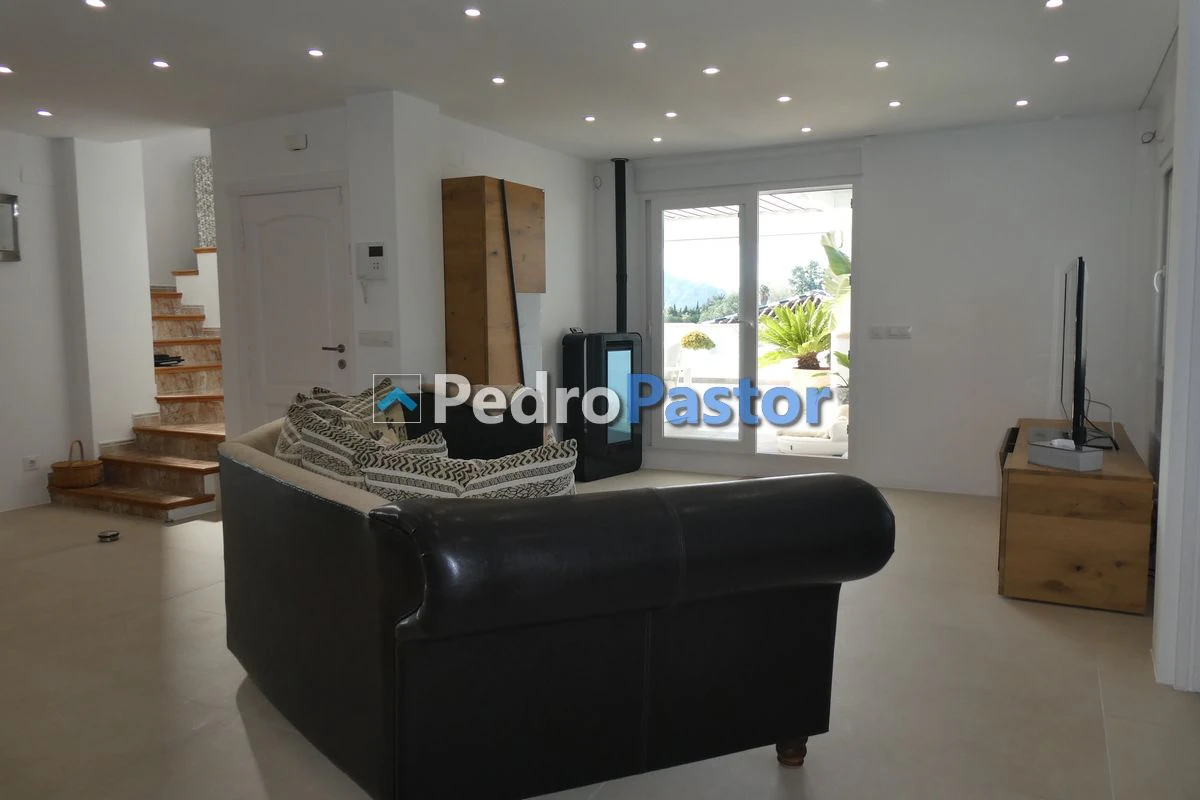 AT054 - Exclusivo ático dúplex de 4 dormitorios en Las Marinas, Dénia