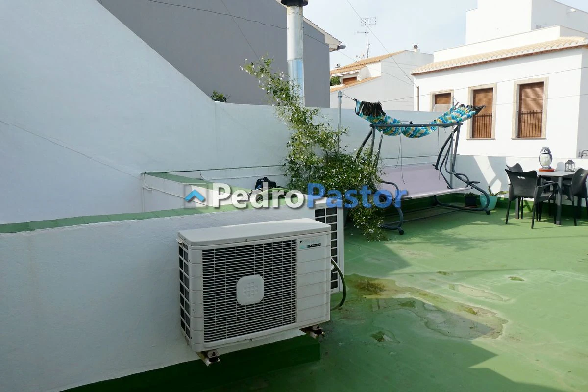 CH075 - Casa de 4 dormitorios en el casco urbano de Dénia