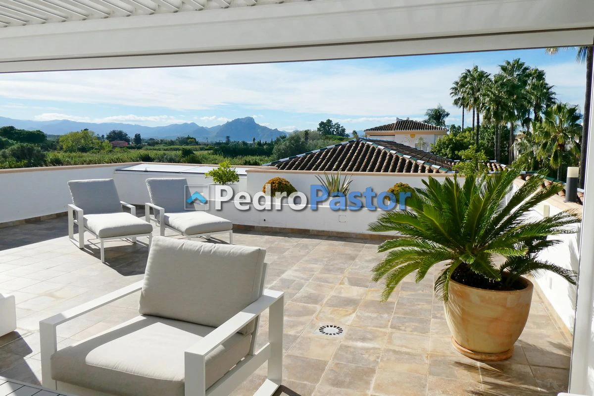 AT054 - Exclusivo ático dúplex de 4 dormitorios en Las Marinas, Dénia