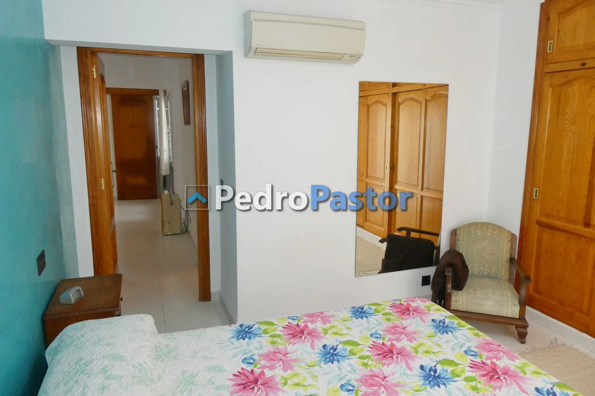 CH075 - Casa de 4 dormitorios en el casco urbano de Dénia