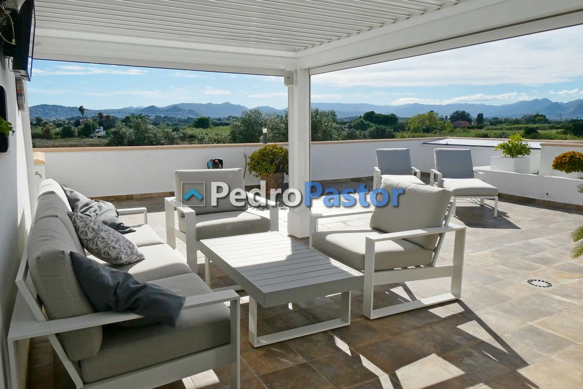 AT054 - Exclusivo ático dúplex de 4 dormitorios en Las Marinas, Dénia