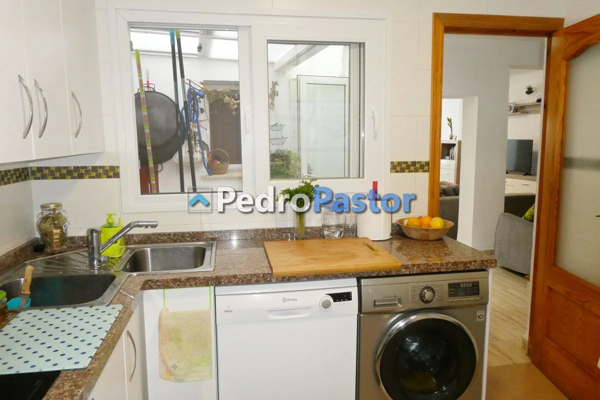 CH075 - Casa de 4 dormitorios en el casco urbano de Dénia