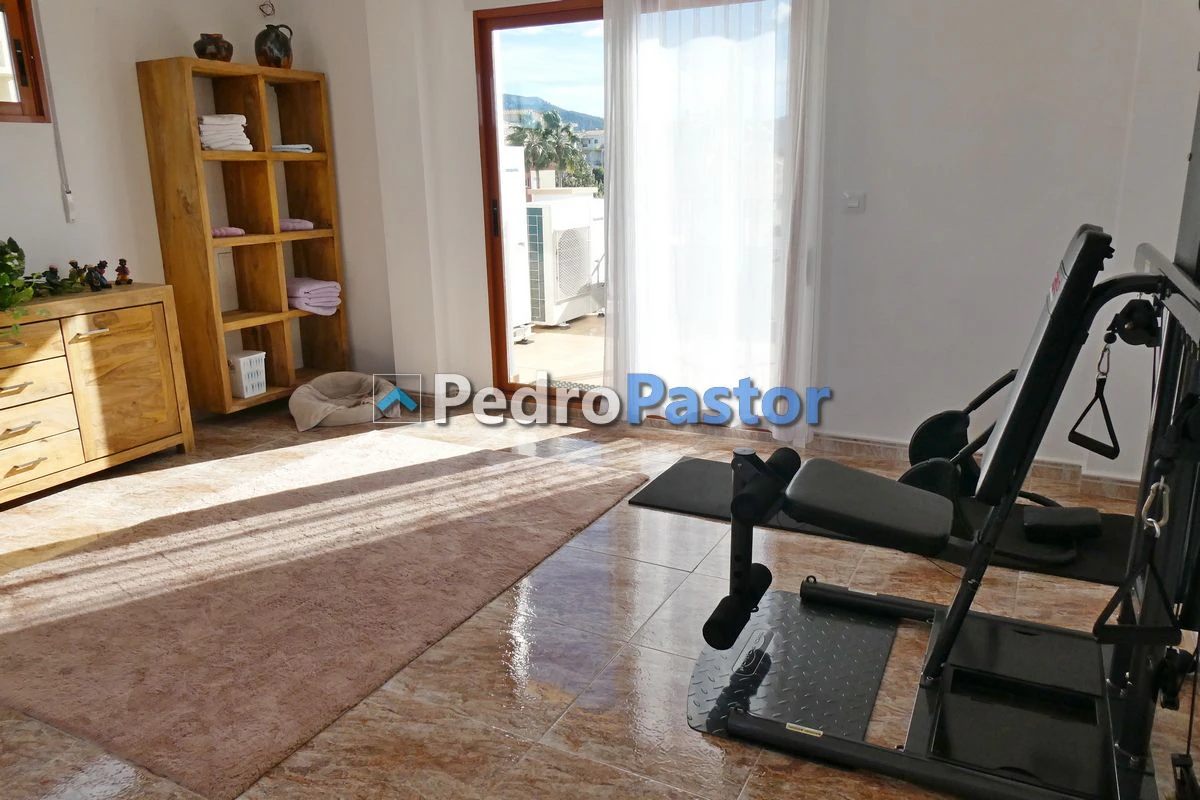 AT054 - Exclusivo ático dúplex de 4 dormitorios en Las Marinas, Dénia
