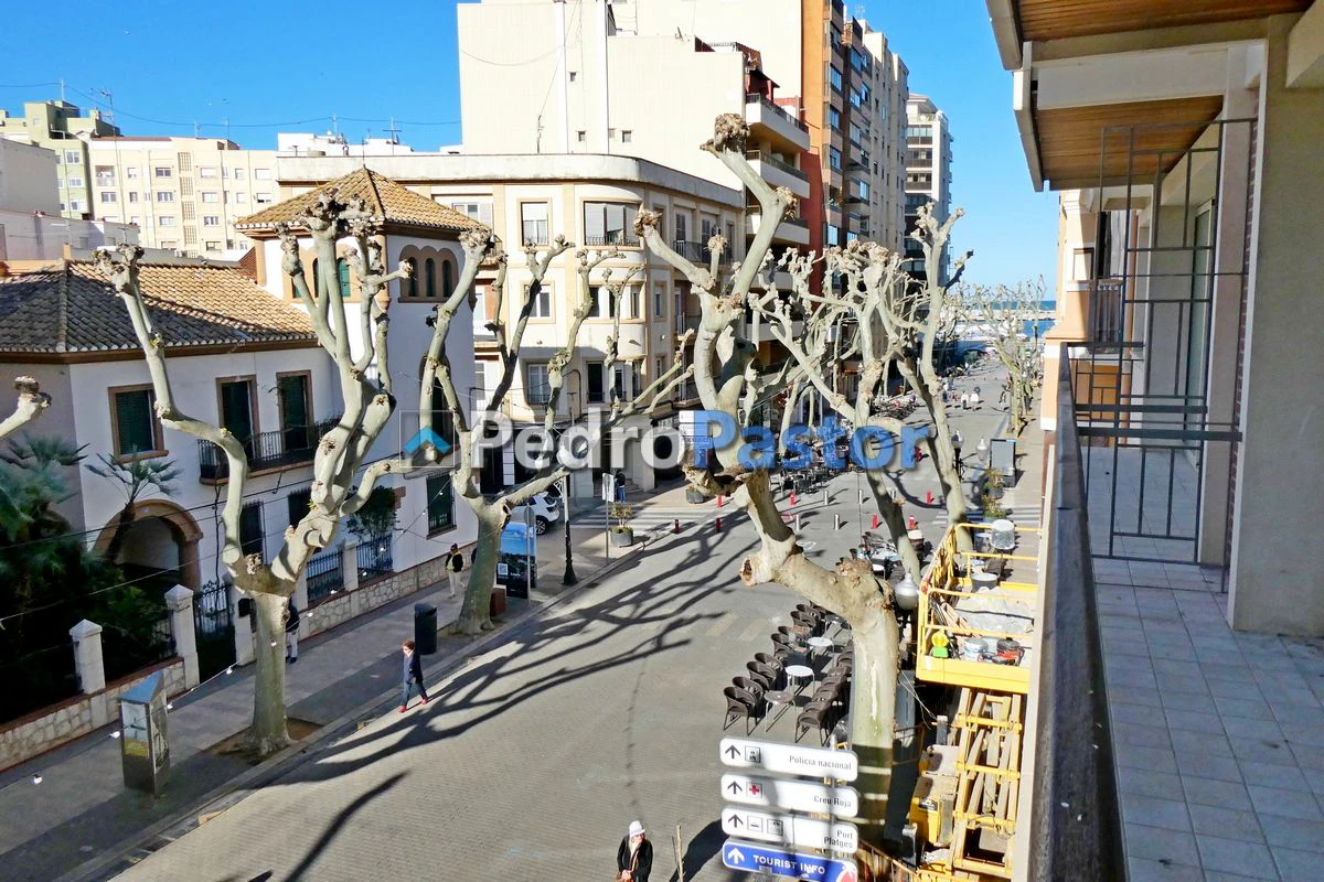 LOC001 - Local comercial en venta en el centro urbano de Denia