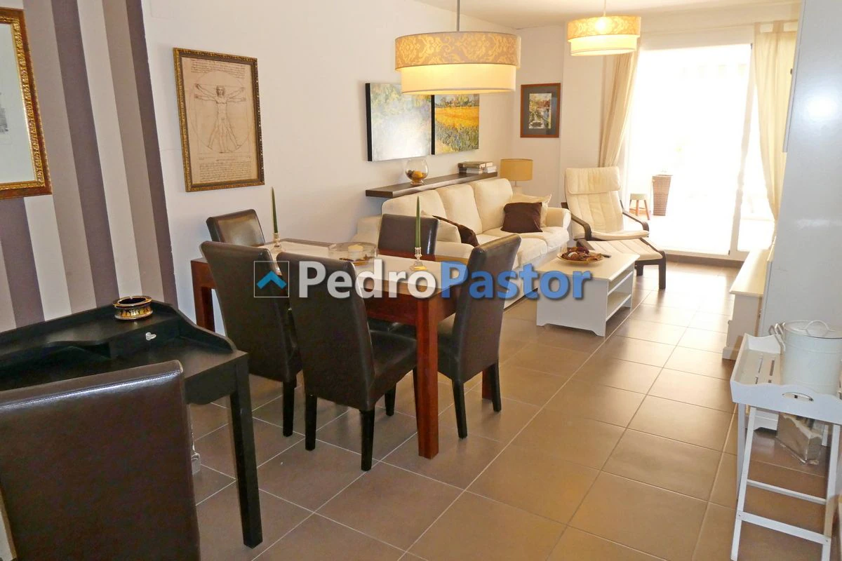 AP215 - Apartamento de 2 dormitorios en 1ª línea de playa en Las Marinas en Dénia