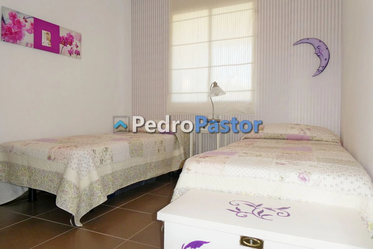 AP215 - Apartamento de 2 dormitorios en 1ª línea de playa en Las Marinas en Dénia