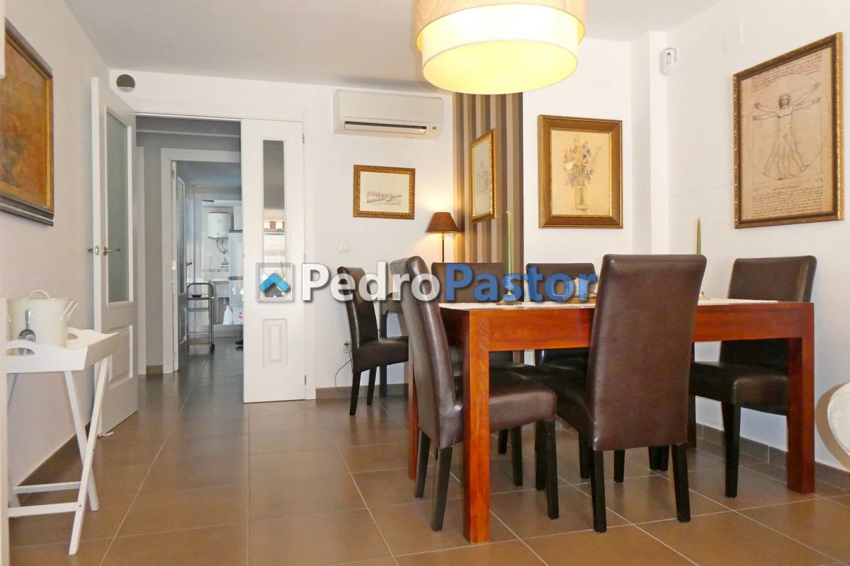 AP215 - Apartamento de 2 dormitorios en 1ª línea de playa en Las Marinas en Dénia