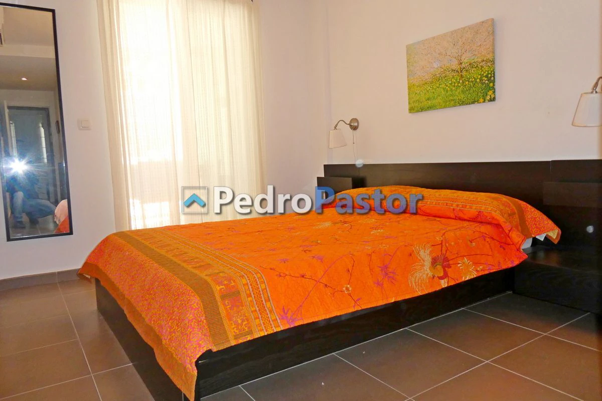 AP215 - Apartamento de 2 dormitorios en 1ª línea de playa en Las Marinas en Dénia