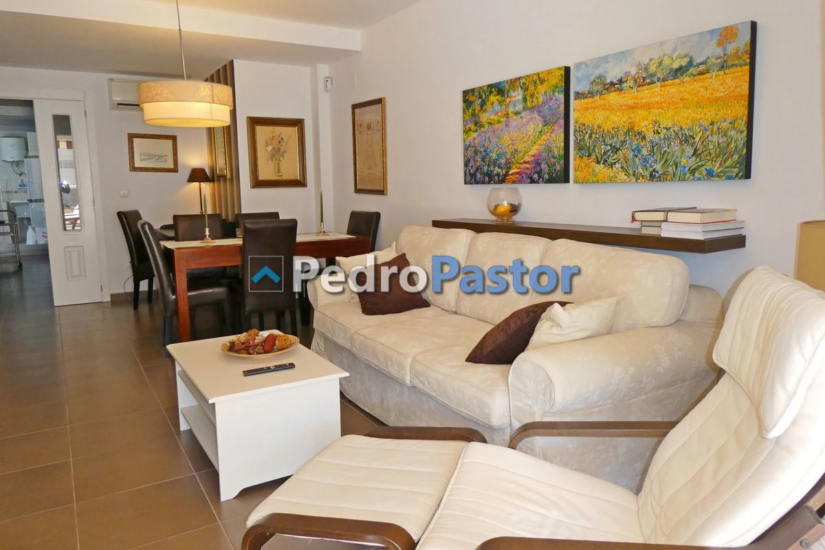 AP215 - Apartamento de 2 dormitorios en 1ª línea de playa en Las Marinas en Dénia