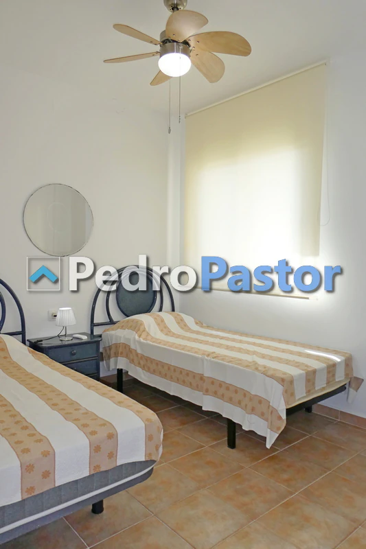 Apartamento de 2 dormitorios en 1ª línea de playa en Las Marinas en Dénia